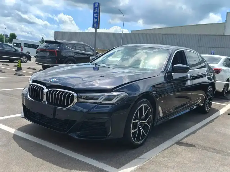 BMW 5 Series, 2022
