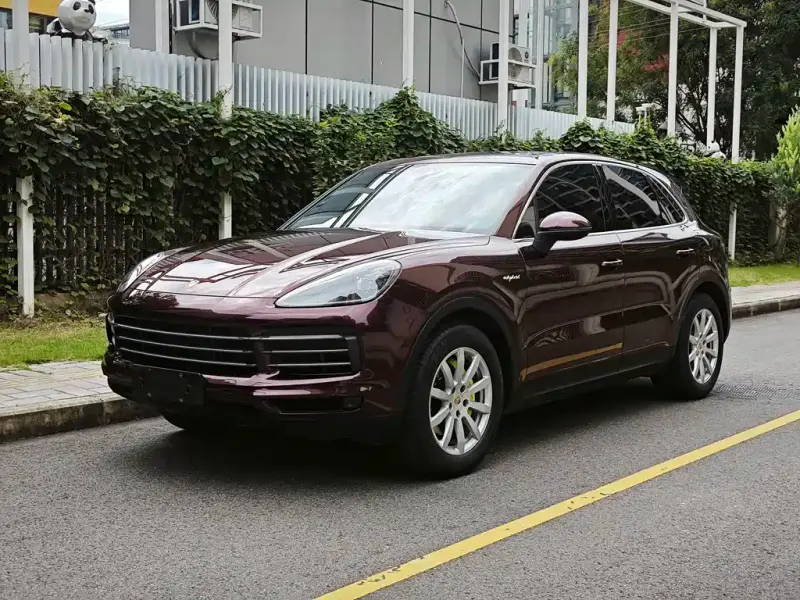 Porsche Cayenne Hybrid, 2019