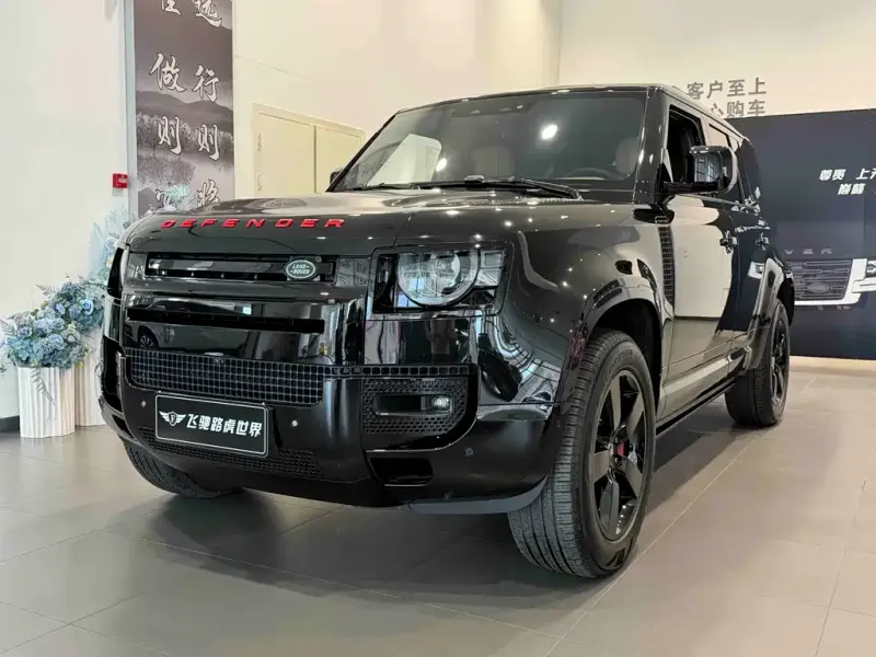Land Rover Defender, 2025
