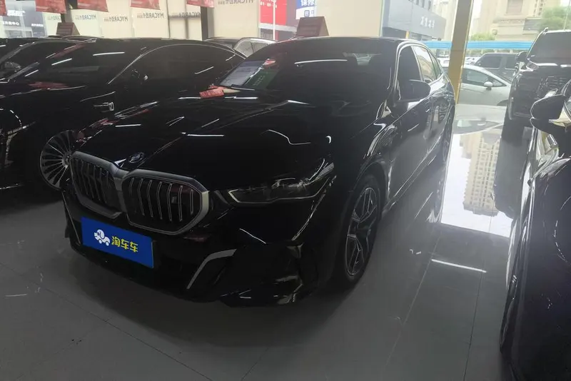 BMW i5, 2024