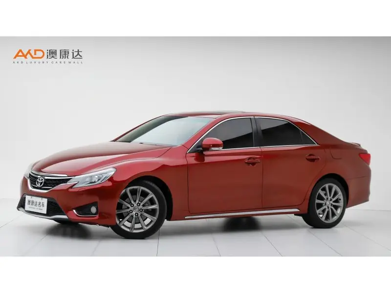 Toyota Reiz, 2013