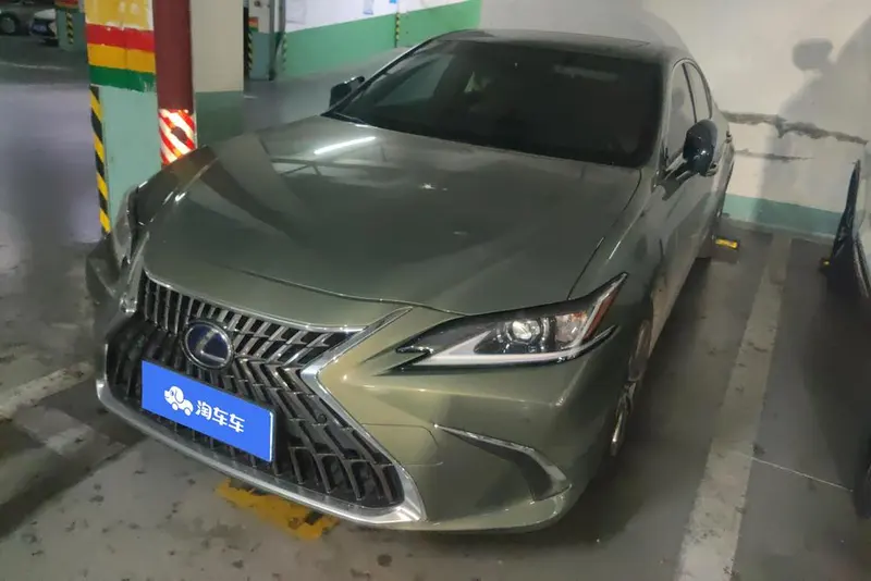 Lexus ES, 2021