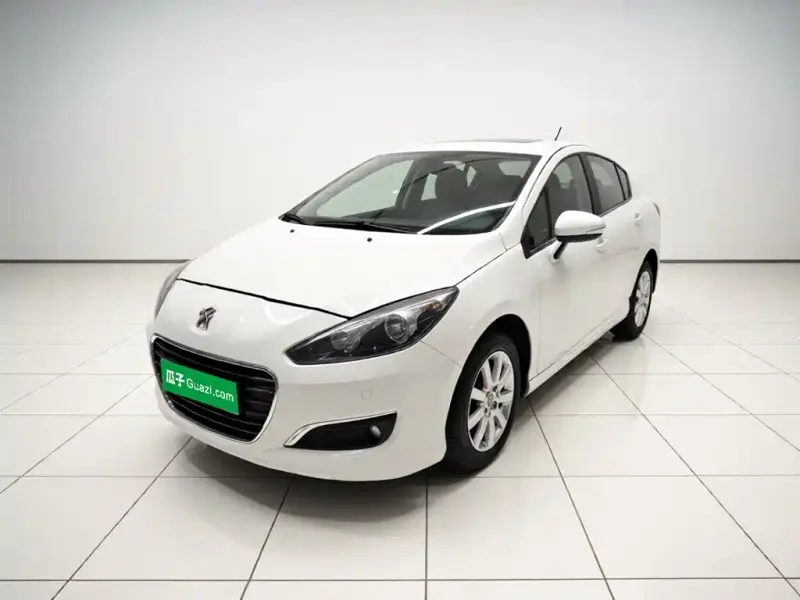 Peugeot 308 Peugeot 308 2014 Joy Edition Classic 1.6L Manual Premium Fashion Type, 2015 — фото 1