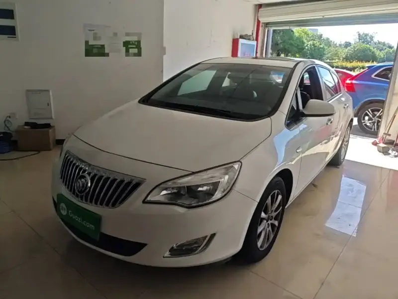 Buick Excelle, 2015
