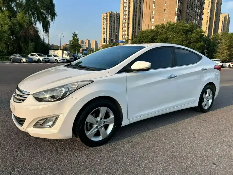 Hyundai Elantra Langdong, 2014