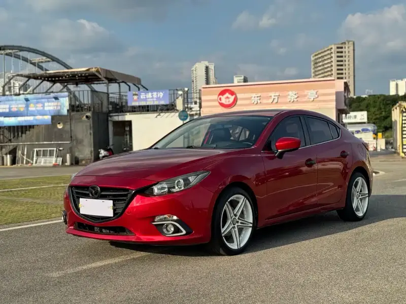 Mazda 3 Axela, 2016