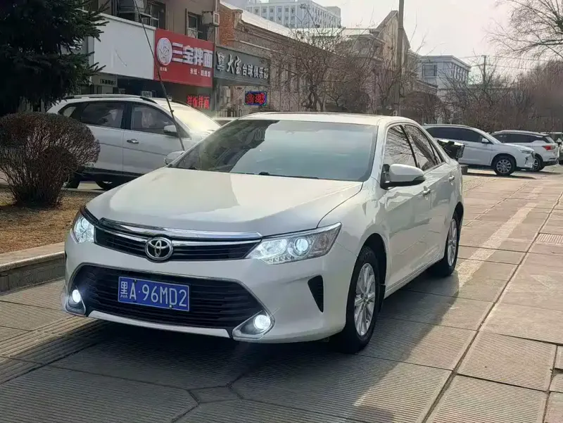 Toyota Camry, 2016