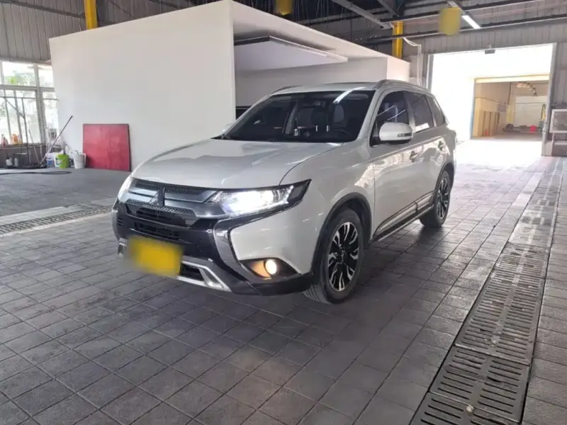 Mitsubishi Outlander, 2019