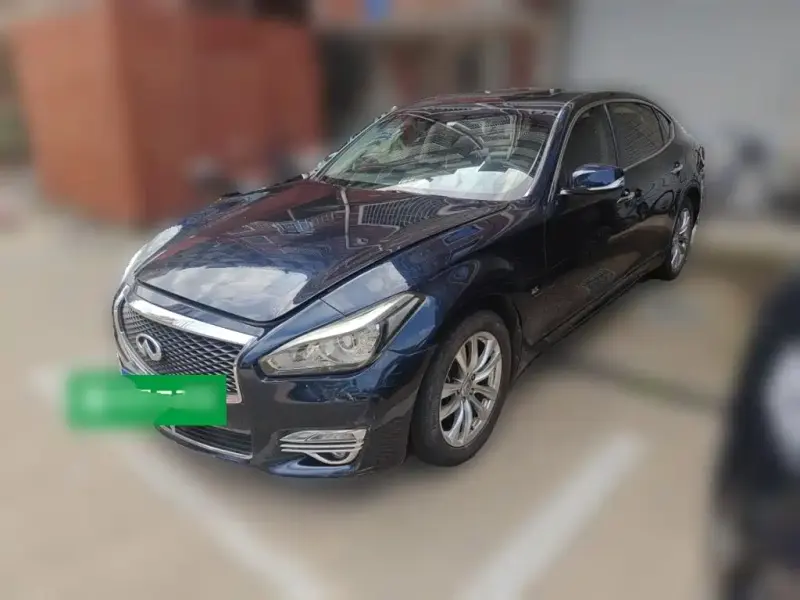 Infiniti Q70, 2017