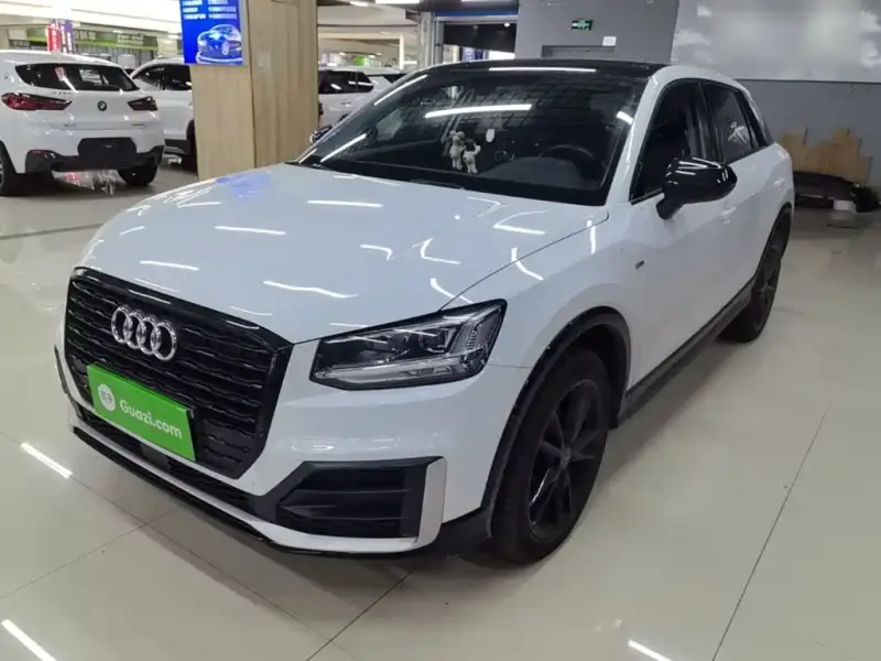 Audi Q2L, 2019