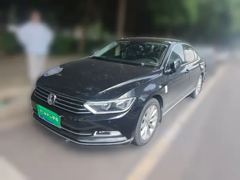 Volkswagen Magotan Volkswagen Magotan 2017 330TSI DSG Leading Type, 2017 — фото 1