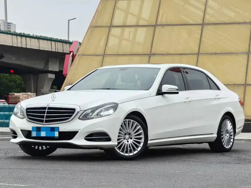 Mercedes-Benz E-Class, 2015