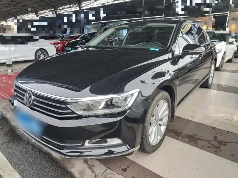 Volkswagen Magotan Volkswagen Magotan 2019 330TSI DSG Leading Type China VI, 2019 — фото 1