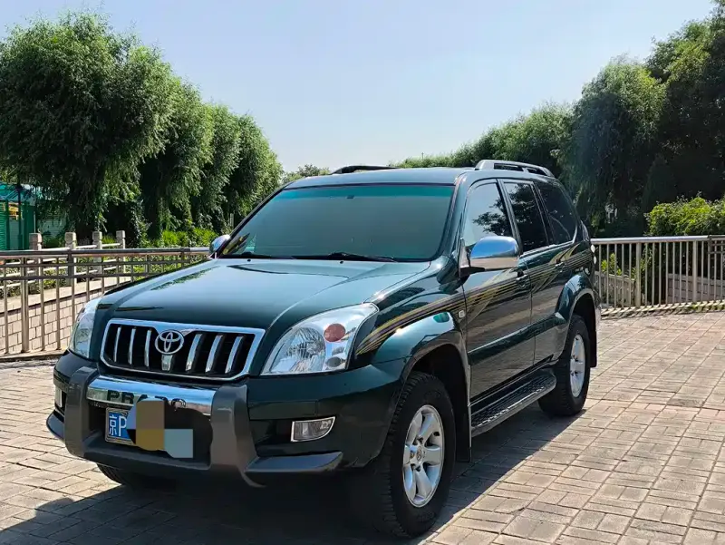 Toyota Prado Toyota Land Cruiser Prado 2005 4.0L Auto GX Luxury Edition, 2010 — фото 1