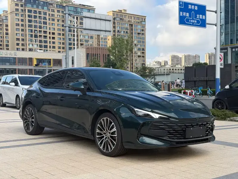 MG MG7, 2025