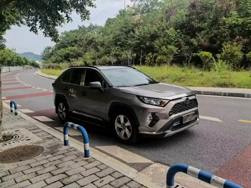 Toyota RAV4, 2021