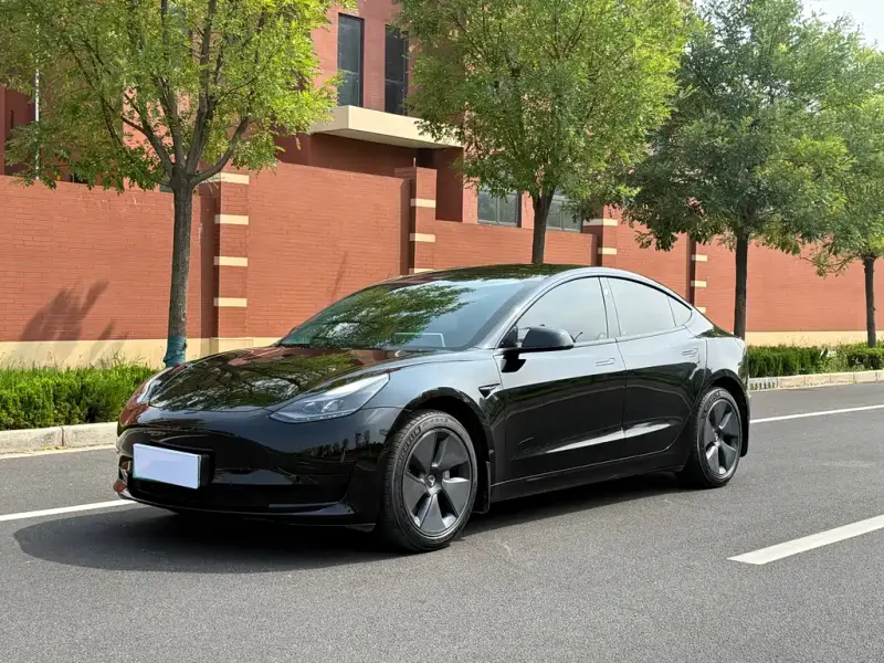 Tesla Model 3, 2023