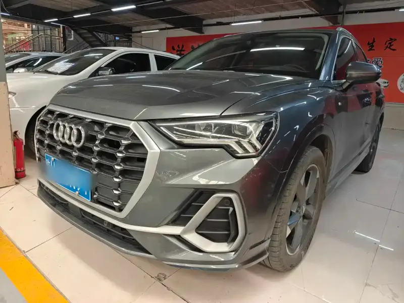 Audi Q3, 2020