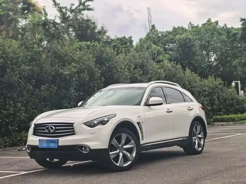 Infiniti QX70, 2016