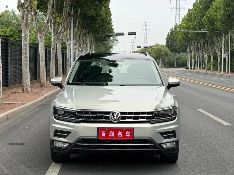 Volkswagen Tiguan L, 2017