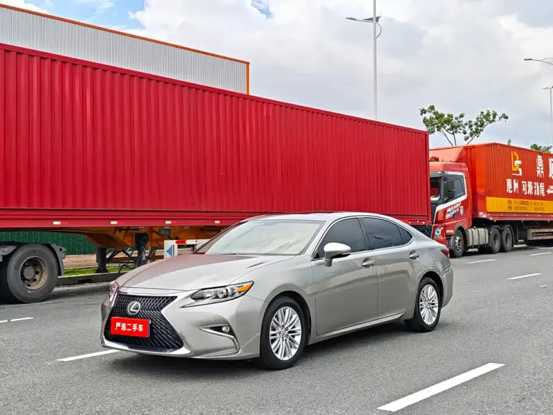 Lexus ES, 2018