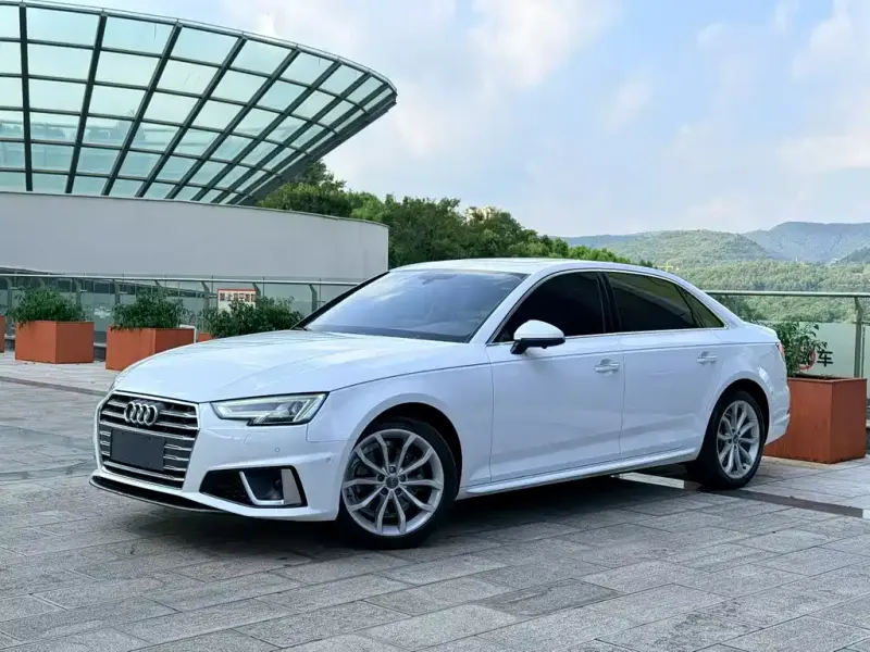 Audi A4L, 2019