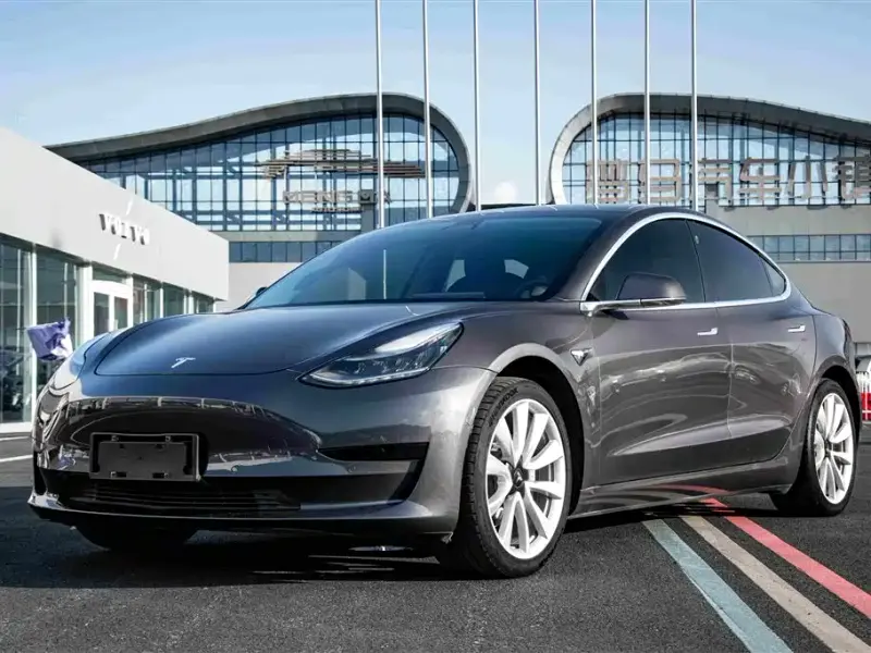 Tesla Model 3, 2020