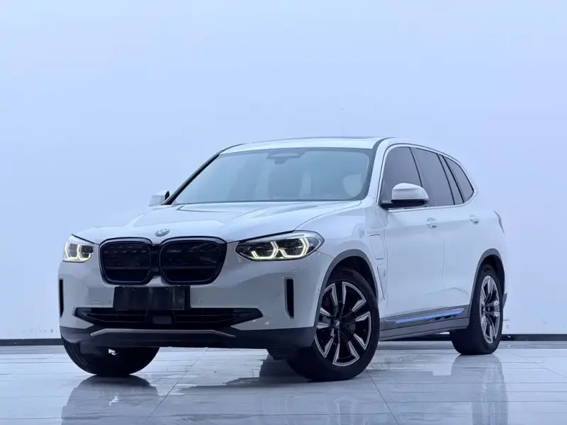BMW iX3, 2021