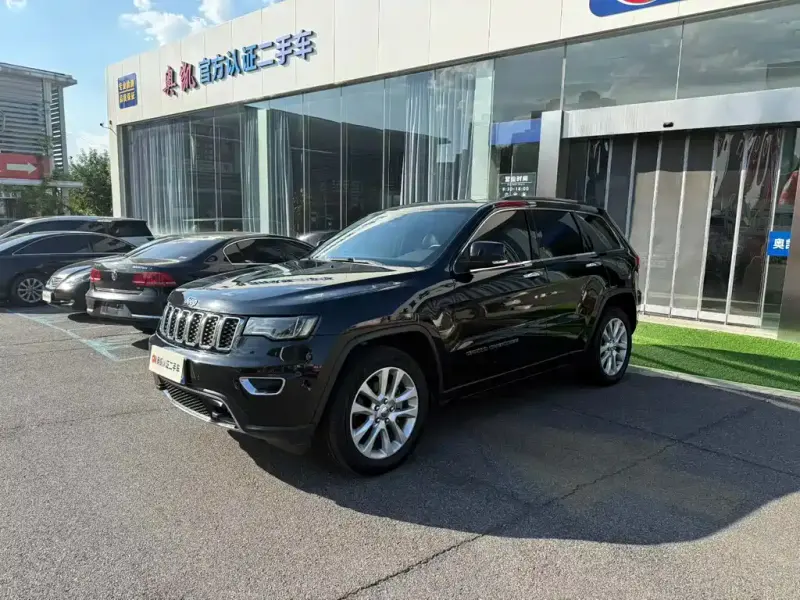Jeep Grand Cherokee (Import), 2018