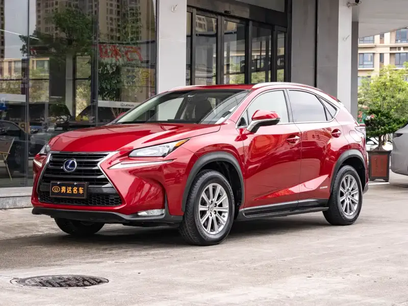 Lexus NX, 2016