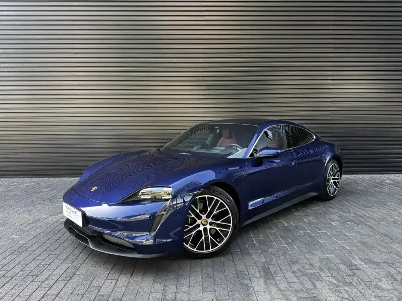 Porsche Taycan, 2021