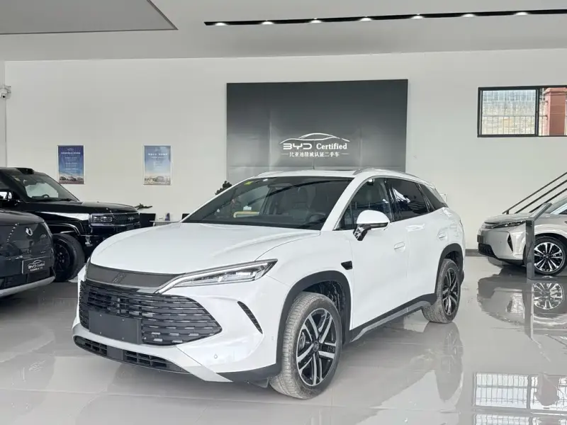 BYD L DM-i, 2026