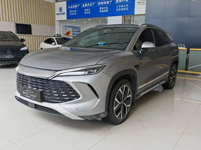 BYD L DM-i, 2025