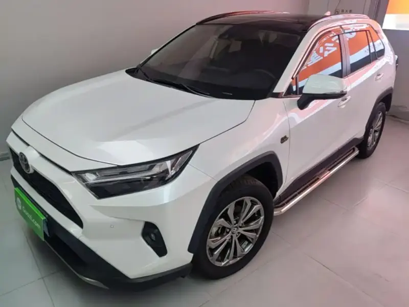 Toyota RAV4, 2024