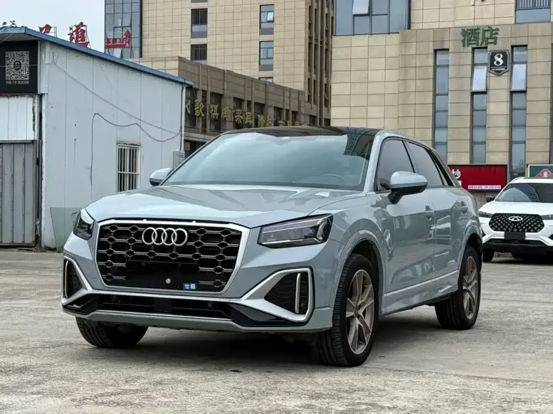 Audi Q2L, 2022