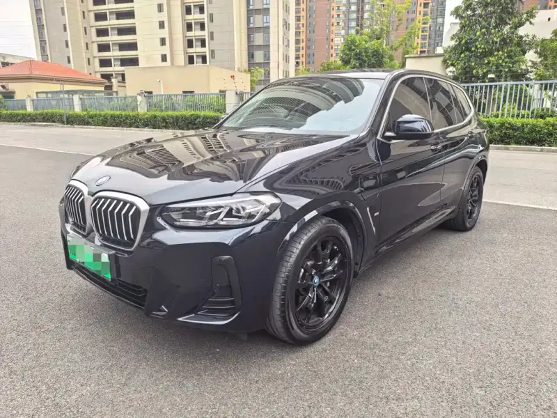 BMW iX3, 2023