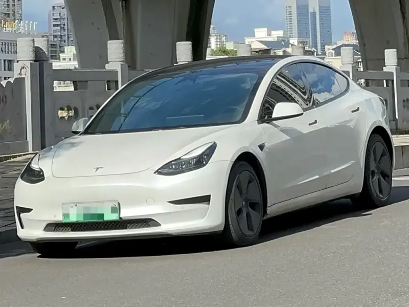 Tesla Model 3, 2023