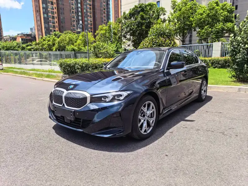 BMW i3, 2025