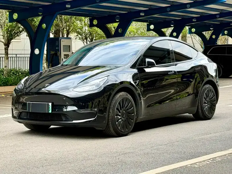 Tesla Model Y, 2023