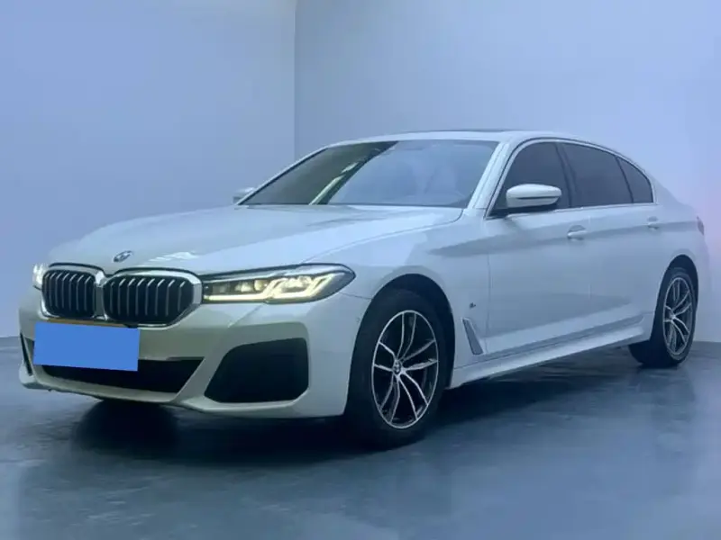 BMW 5 Series, 2022