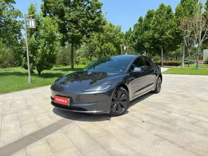 Tesla Model 3, 2024