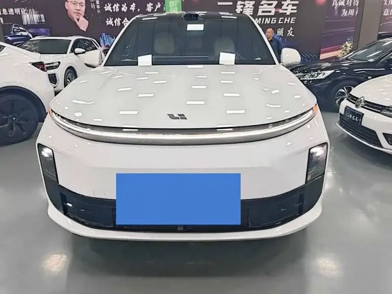 Li Auto Li L6, 2025