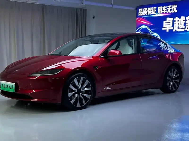 Tesla Model 3, 2024