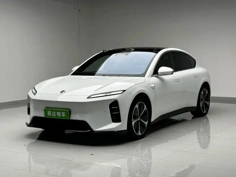 NIO ET5, 2025