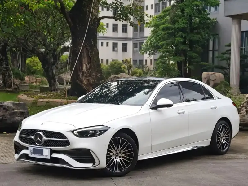 Mercedes-Benz C-Class, 2024