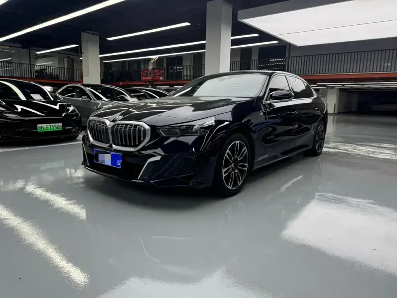 BMW 5 Series, 2025