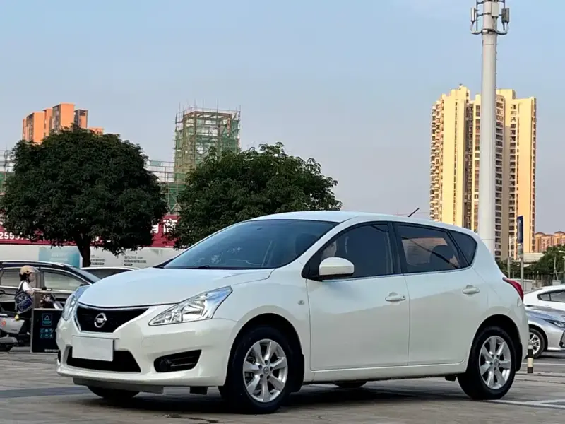 Nissan Tiida, 2015