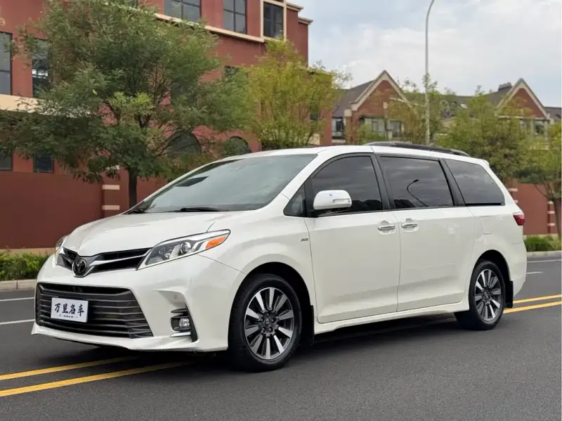 Toyota Sienna, 2019