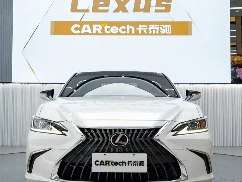 Lexus ES, 2024