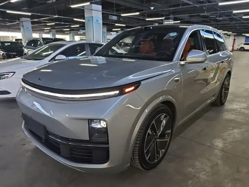 Li Auto Li L8, 2025